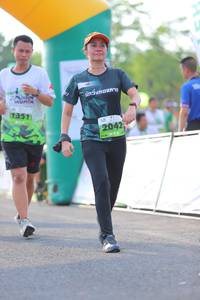 BIB: 1351, 2042
                            <button type="button" onclick="openModal(3653470)" class="btn btn-primary btn-sm float-right btn-popup" data-toggle="modal" data-target=".modal-high-quality">
                        <i class="fas fa-shopping-cart"></i> Add to Cart
                    </button>
                                            <button type="button" onclick="isThisMe(3653470, true)" class="btn btn-success btn-sm float-right btn-popup btn-isme hidden" data-toggle="tooltip" data-placement="bottom" title="นี่คือรูปของคุณใช่ไหม คลิกที่นี่เพื่อเอาเข้าอัลบั้ม">
                        <i class="fas fa-plus"></i> Add to album
                    </button>
                    <button type="button" onclick="isThisMe(3653470, false)" class="btn btn-warning btn-sm float-right btn-popup btn-isnotme hidden">
                        <i class="fas fa-ban"></i> Remove from album
                    </button>